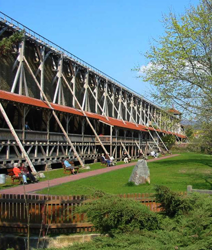 PICS_BadSodenAllendorf_425x550px PICS_BadSodenAllendorf_425x550px